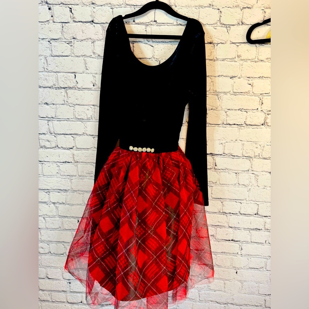 Zunie girls long sleeve dress. Sz 16. NWOT. - Picture 1 of 4